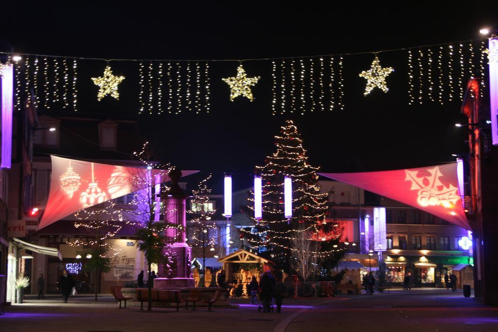 Hotel Restaurant La Tour Romaine - Haguenau - Strasbourg Nord Schweighouse-sur-Moder Exterior photo